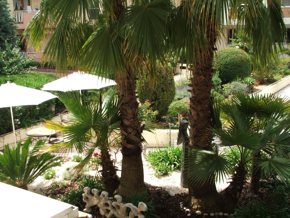 Hotel Diana Vence Εξωτερικό φωτογραφία